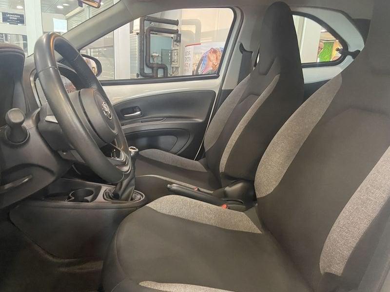Toyota Aygo X 1.0B (72 CV) Active