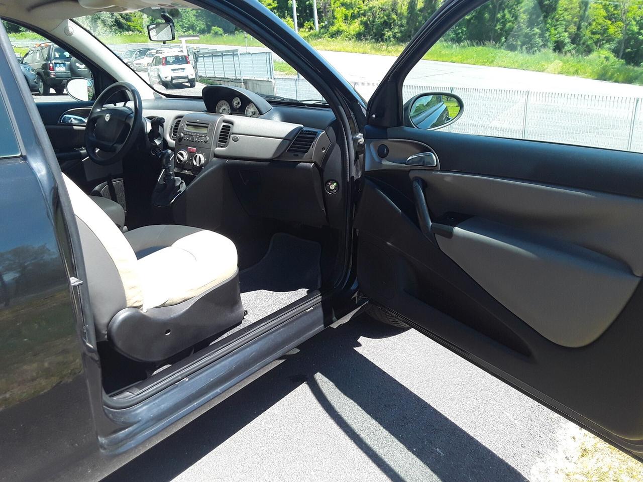 Lancia Ypsilon 1.2 Argento