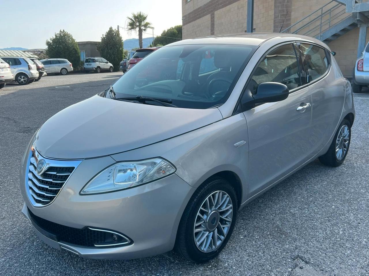 Lancia Ypsilon 1.3 MJT 16V 95 CV 5 porte S&S Gold