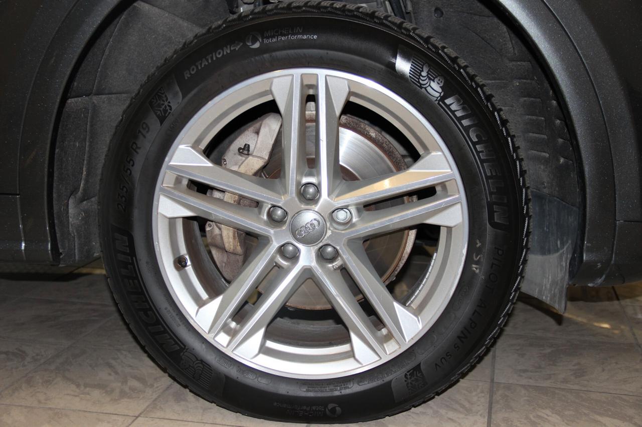 Audi Q5 40 TDI quattro S tronic line plus