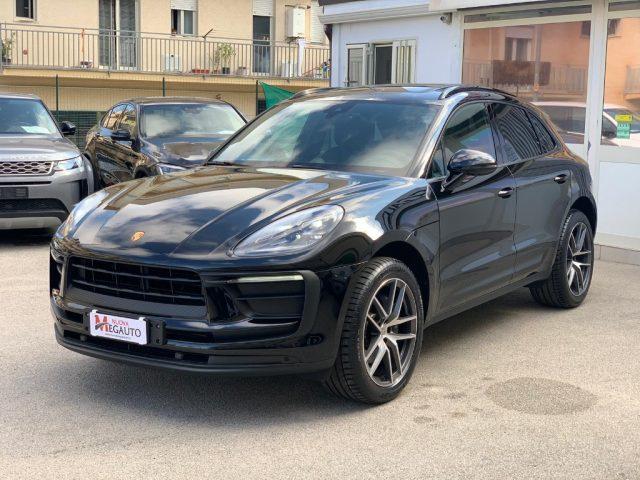 PORSCHE Macan 2.0