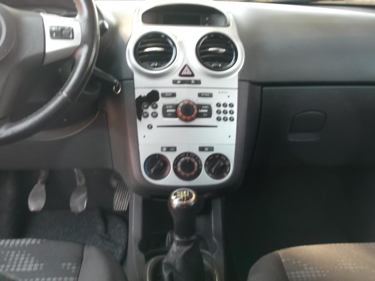 Opel Corsa 1.3 Cdi 5P. Neopatentati 2012
