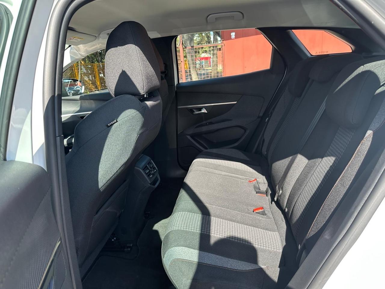 Peugeot 3008 BlueHDi 130 S&S EAT8 Active Pack *PROMO*