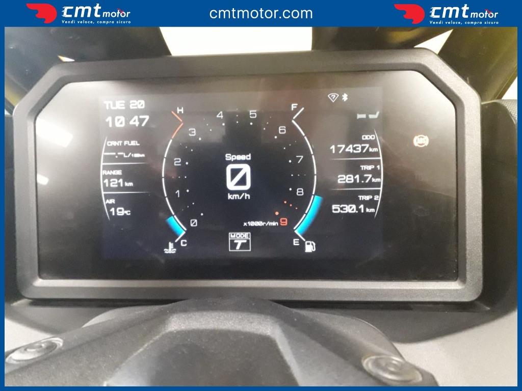 Yamaha T-Max 560 - 2022