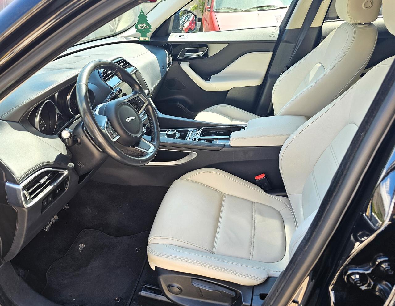 Jaguar F-Pace 2.0 D aut. Prestige FULL PERMUTE