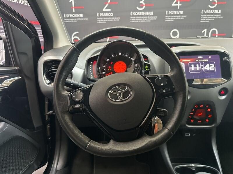 Toyota Aygo Aygo Connect 1.0 VVT-i 72 CV 5 porte x-play