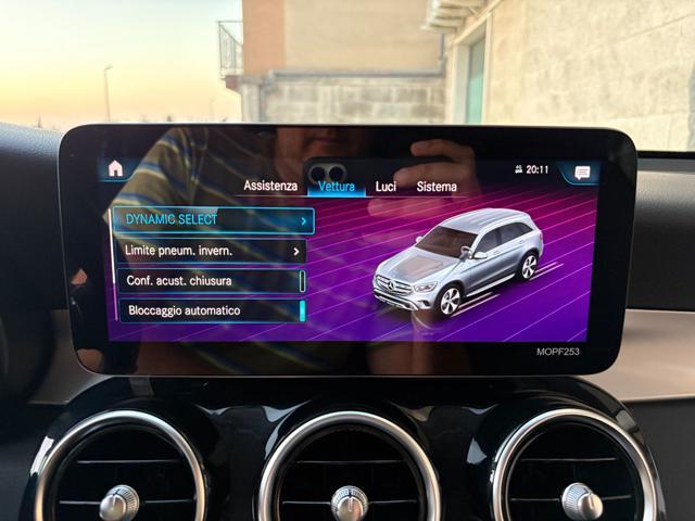 MERCEDES-BENZ GLC 300 de 4Matic Plug-in hybrid Sport.