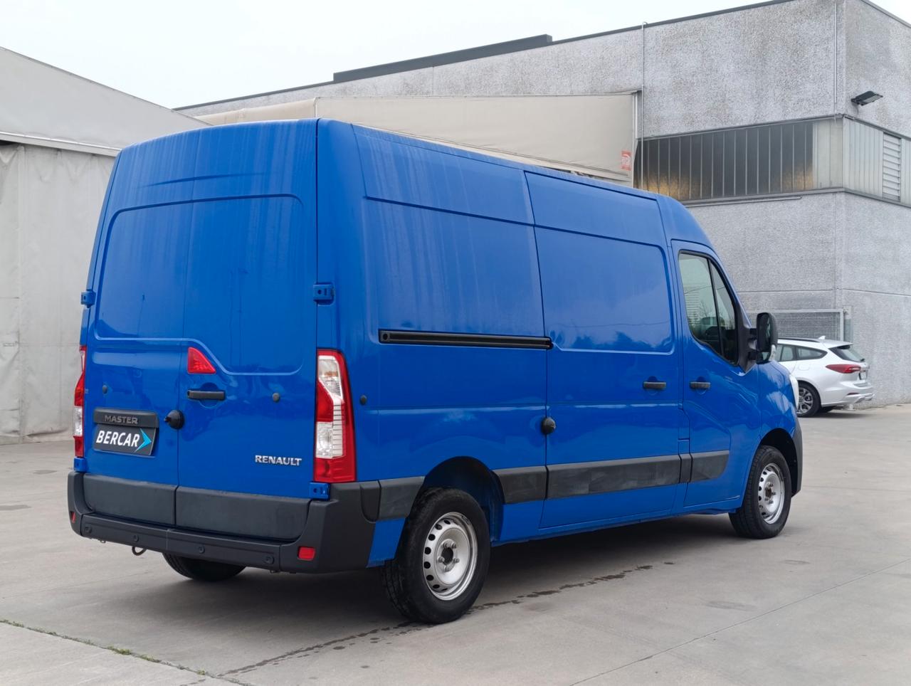 RENAULT Master T33 2.3 dci 135cv L2H2 Ice