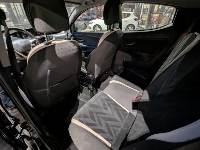 LANCIA Ypsilon 1.2 69 CV 5 porte Gold