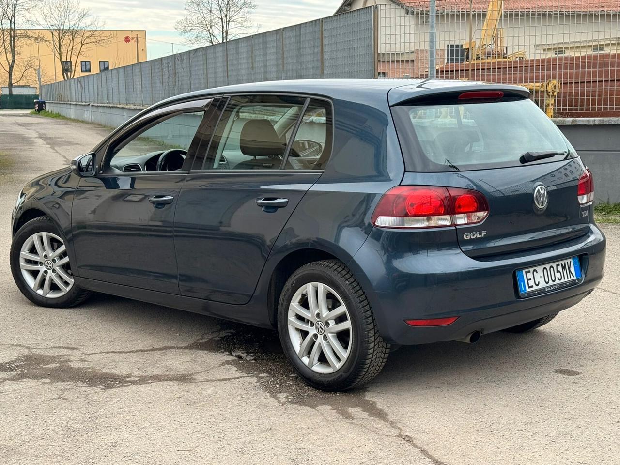 Volkswagen Golf 1.6 TDI DPF 5p. Highline