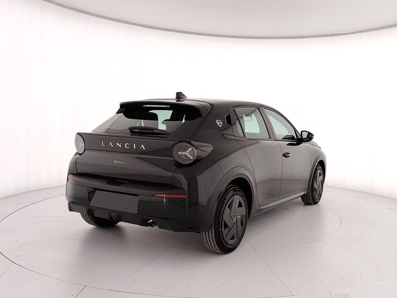 Lancia Ypsilon Hybrid e-DCT 100Cv