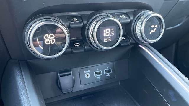 Renault Clio 5 Porte 1.6 E-TECH Hybrid 140cv Intens Auto