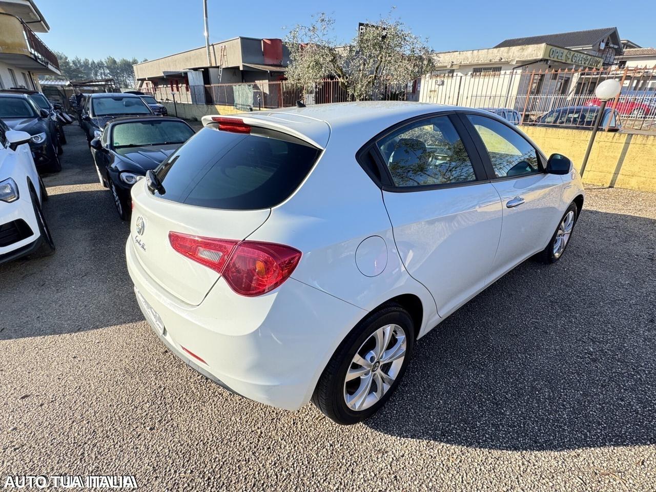 ALFA ROMEO GIULIETTA 1.6 SPORT INTERNI IN PELLE