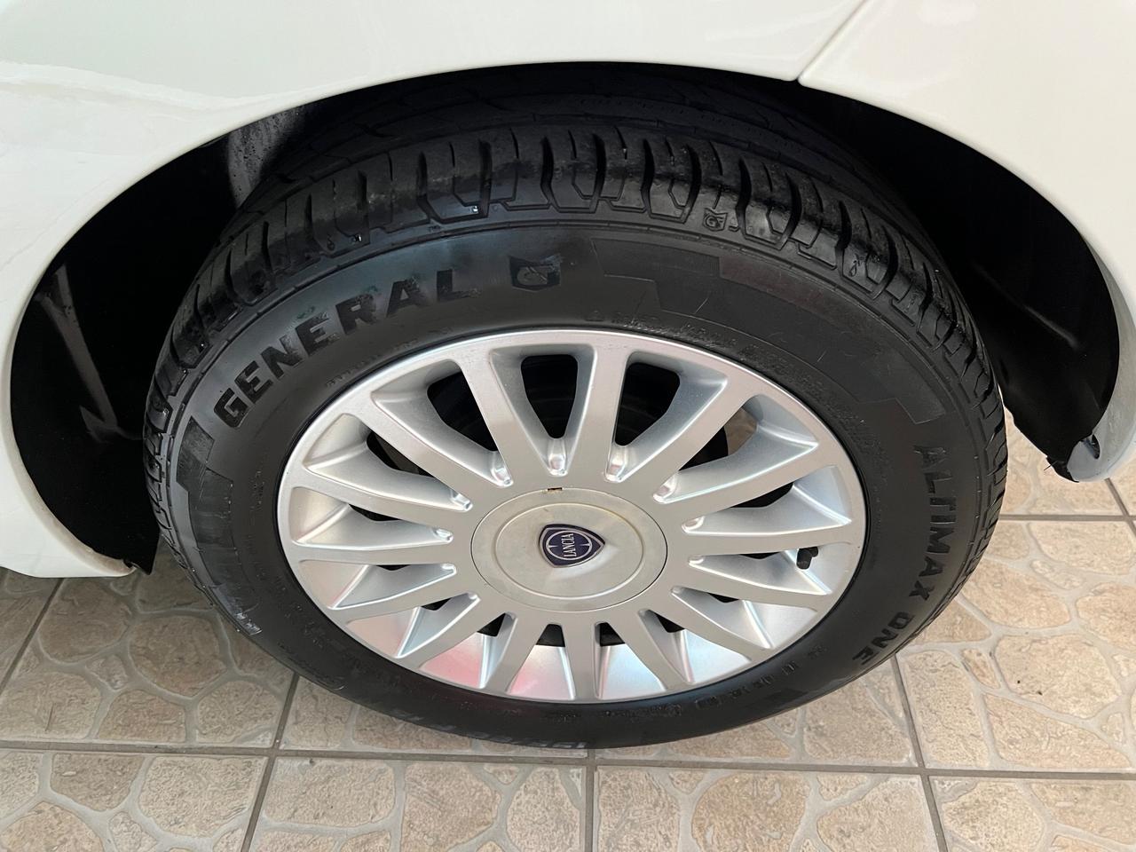 Lancia MUSA 1.4 benzina 2012