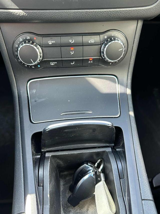 MERCEDES-BENZ B 200 d Automatic Sport