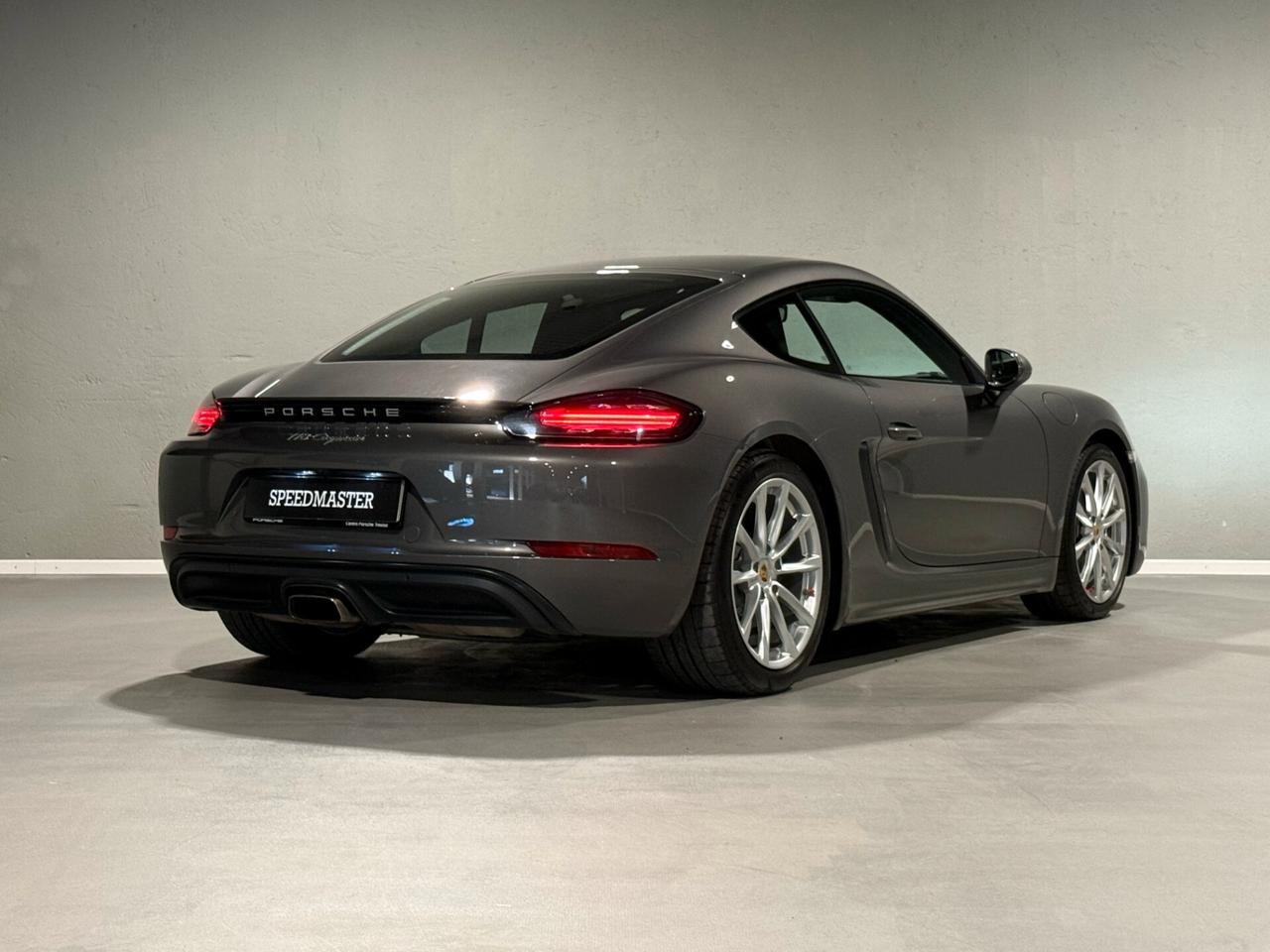 Porsche Cayman 718 PDK