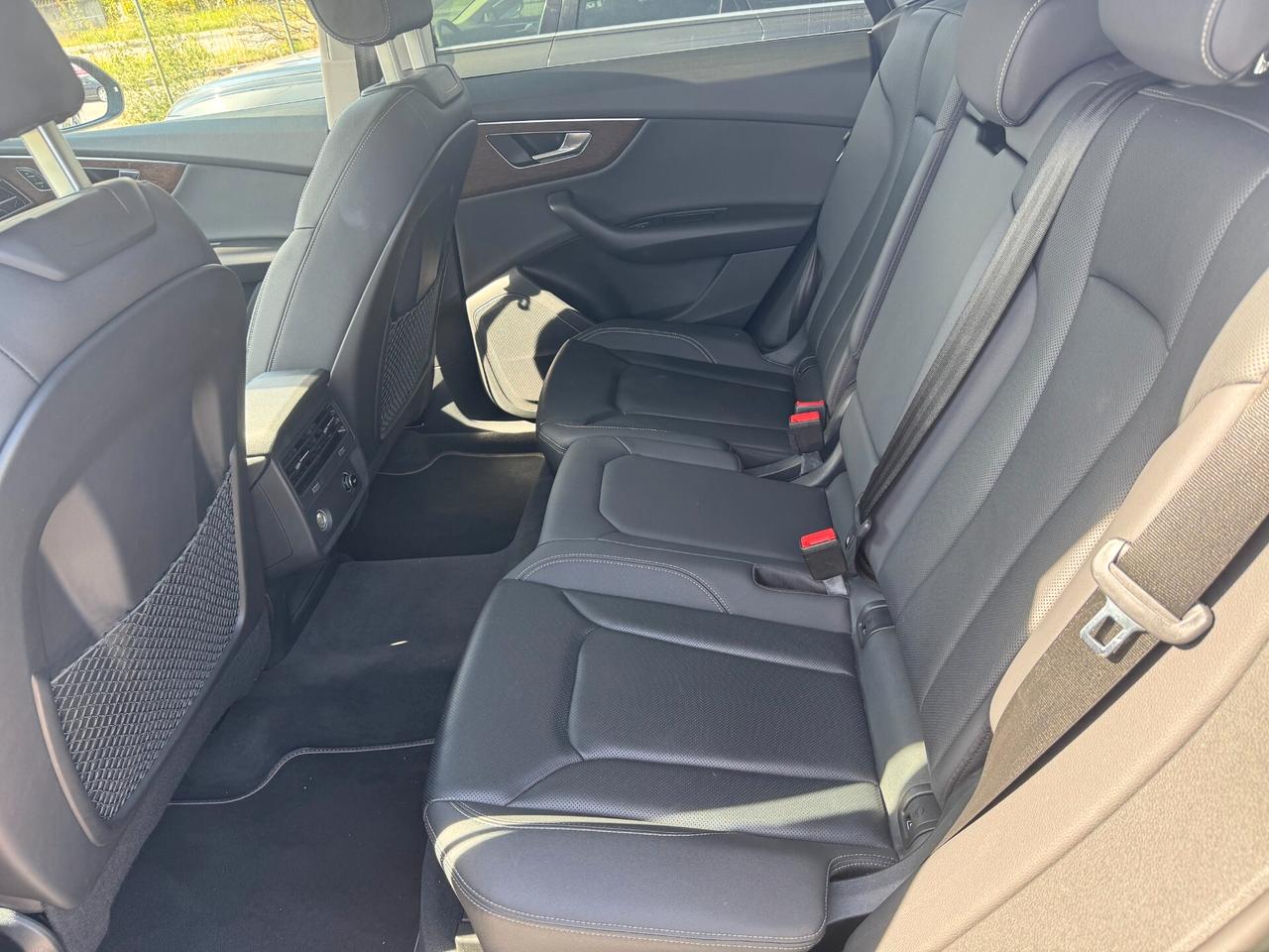 Audi Q8 50 TDI 286 CV quattro tiptronic S-LINE