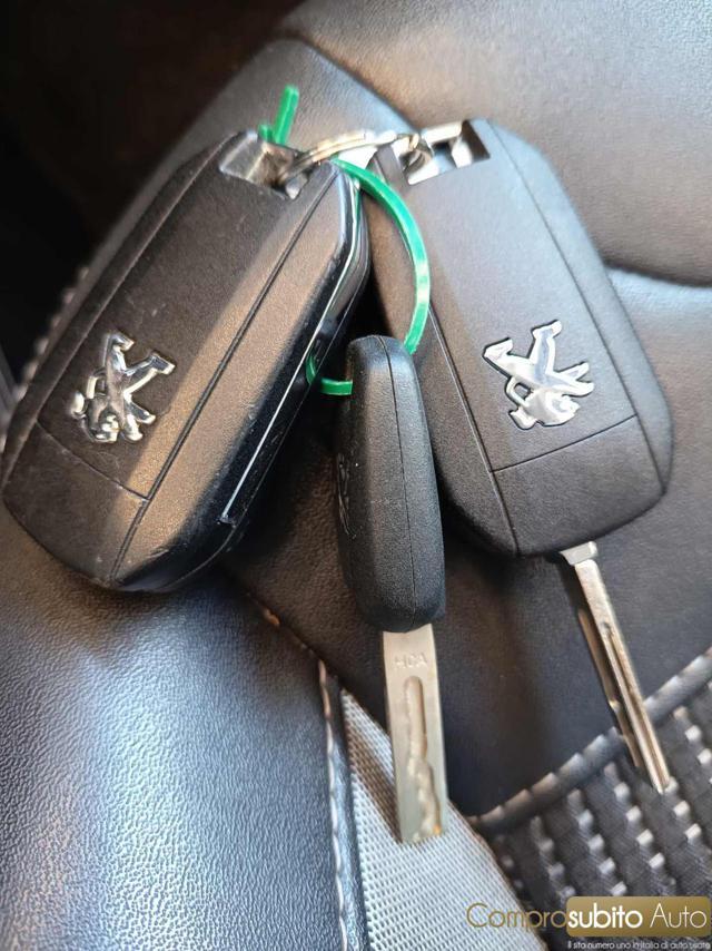 PEUGEOT 2008 1° serie BlueHDi 100 GT Line