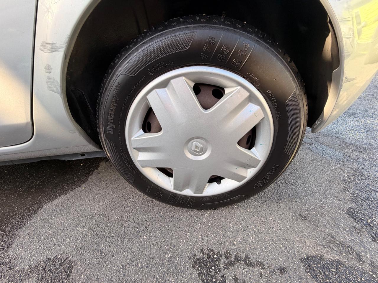 Renault Clio 1.2 5 porte Confort 2005 150.000 km