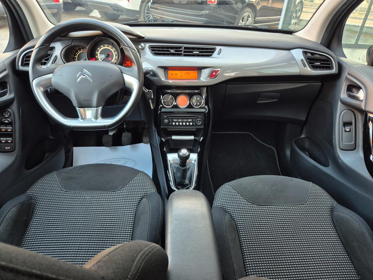 Citroen C3 PureTech 68 Exclusive 1.0 Benz UNIPRO