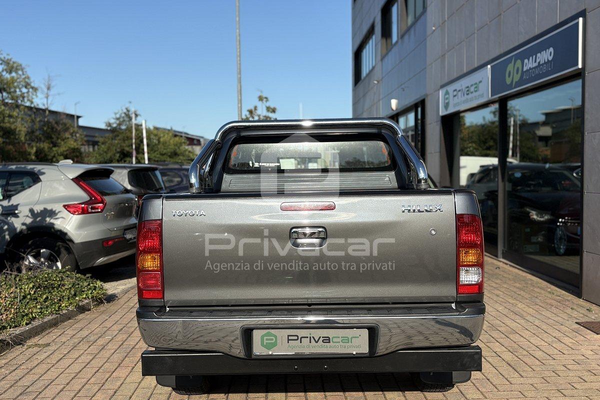 TOYOTA Hilux 2.5 D-4D 4WD 2p. Extra Cab SR