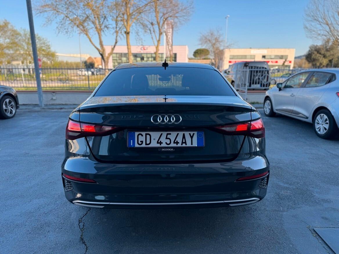 Audi A3 Sedan 35 TDI S tronic Sport Cerchi da 18'