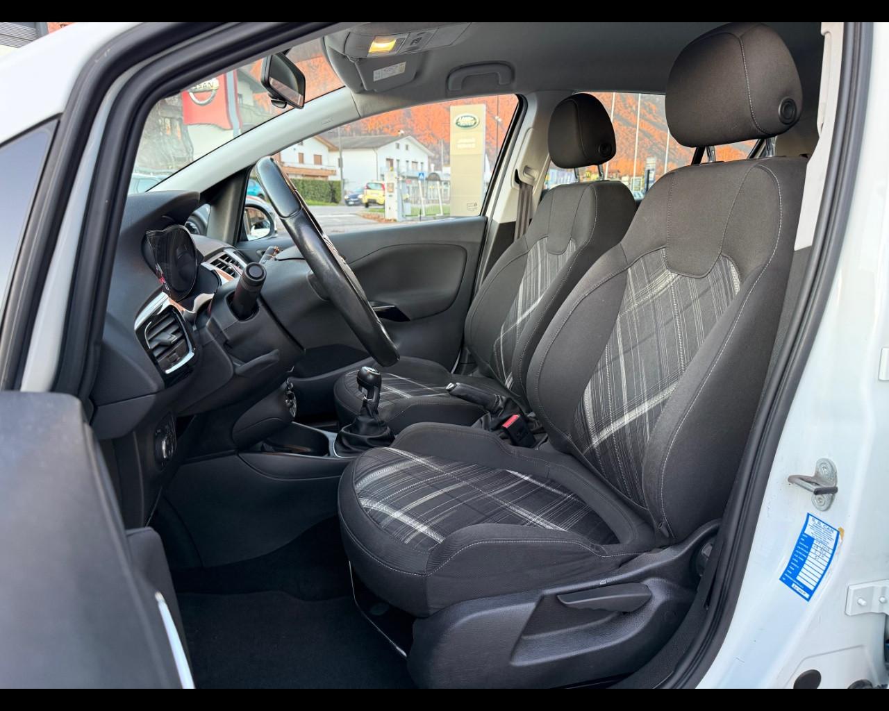 OPEL Corsa 5ª serie - Corsa 1.4 90CV 5 porte b-Color