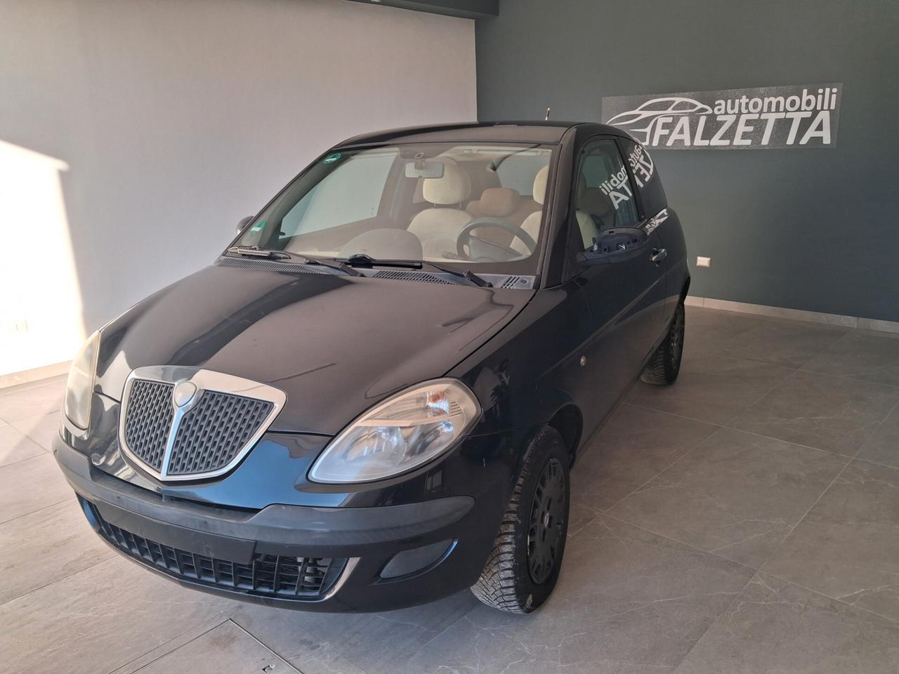 Lancia Ypsilon 1.2 tenuta maniacale