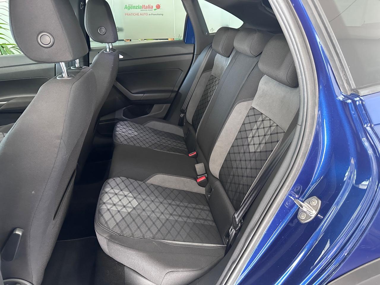 Volkswagen Taigo 1.5 TSI ACT 150 CV DSG R-Line