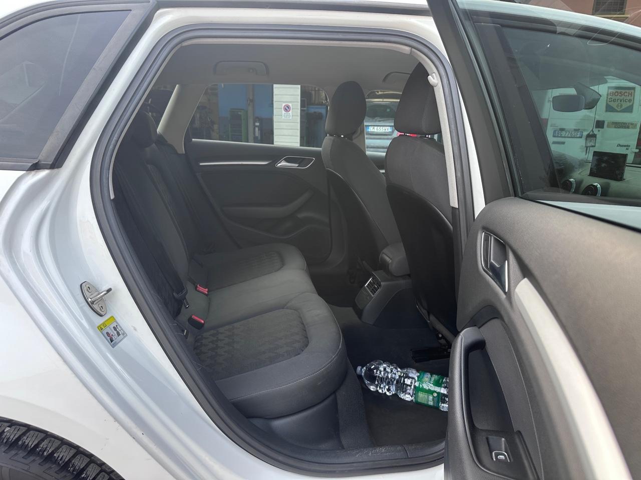 Audi A3 SPB 1.6 TDI clean diesel Ambition