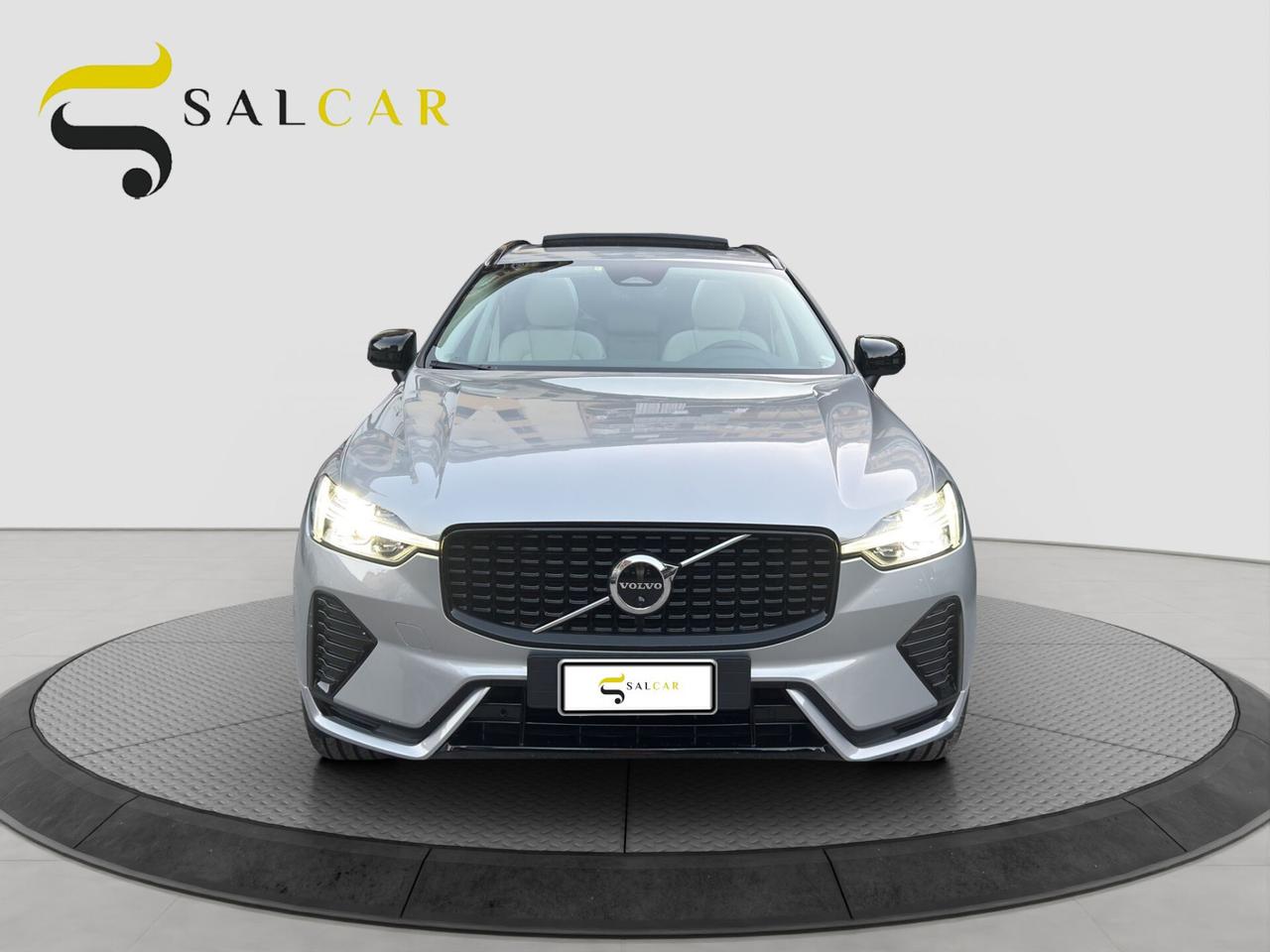 Volvo XC 60 2.0 197cv Plus Dark Tetto 2022