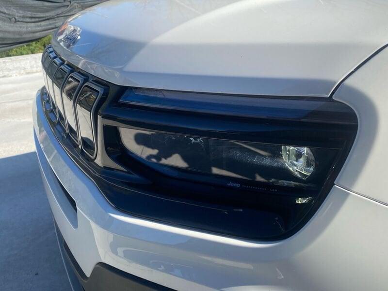 Jeep Avenger e-Hybrid 1.2 MHEV e-Hybrid Turbo Summit