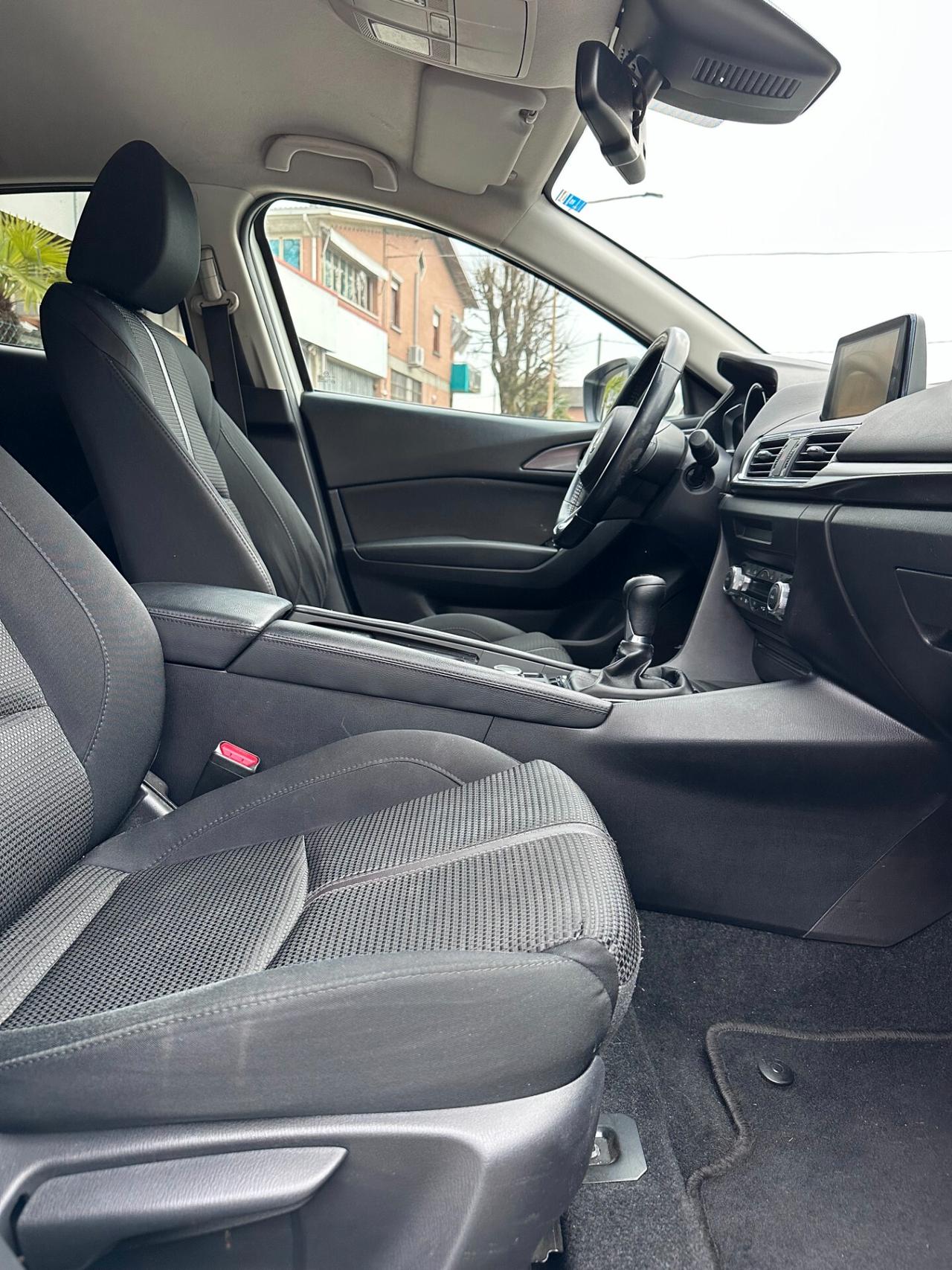 Mazda3 1.5 Skyactiv-D Exceed