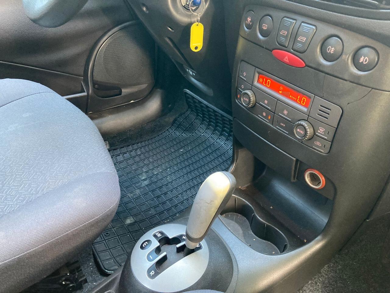 FIAT PUNTO 1.3 MJT 70CV 5PORTE CAMBIO AUTOMATICO