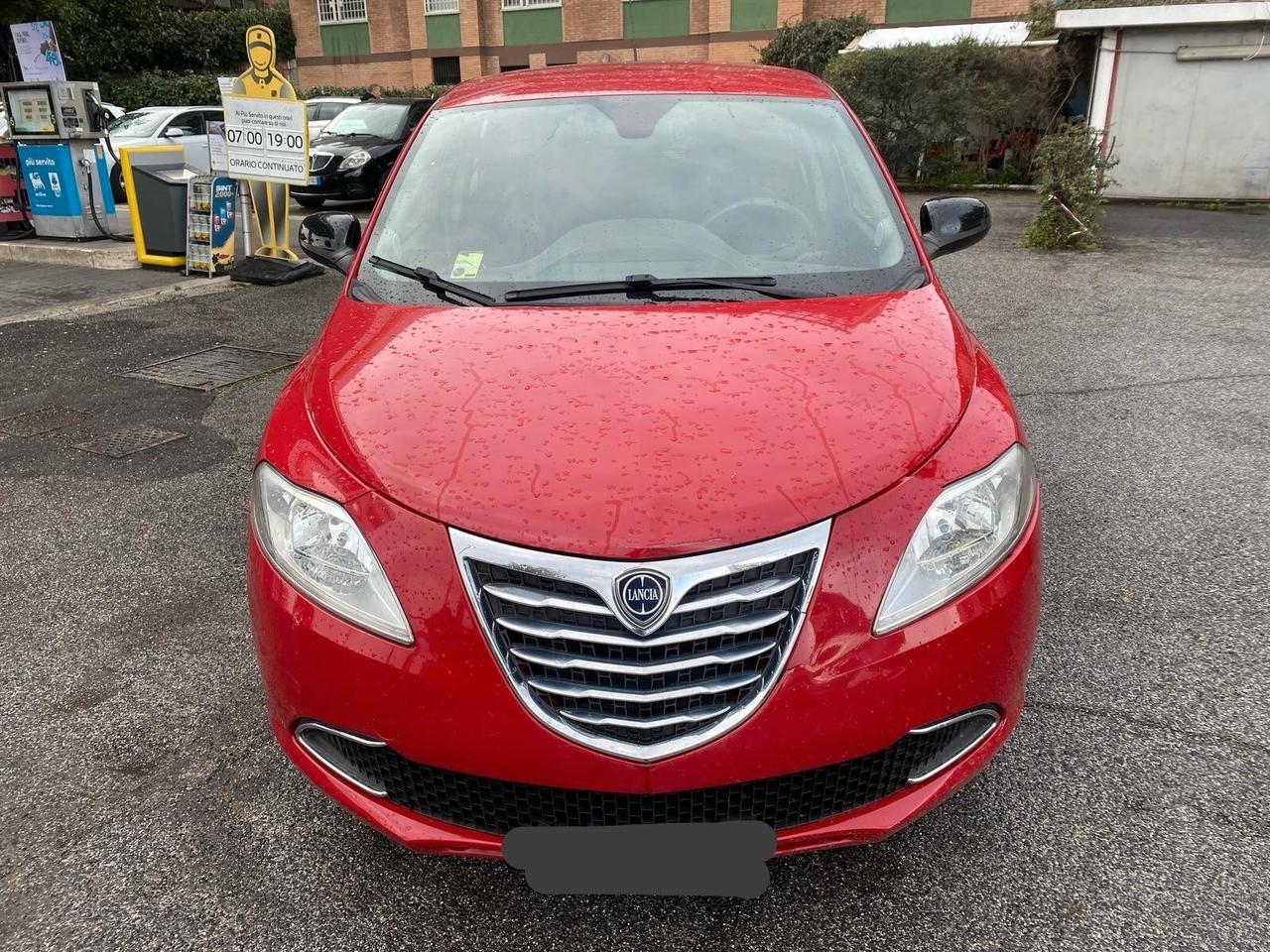 Lancia Ypsilon 1.2 69 CV 5 porte Platinum