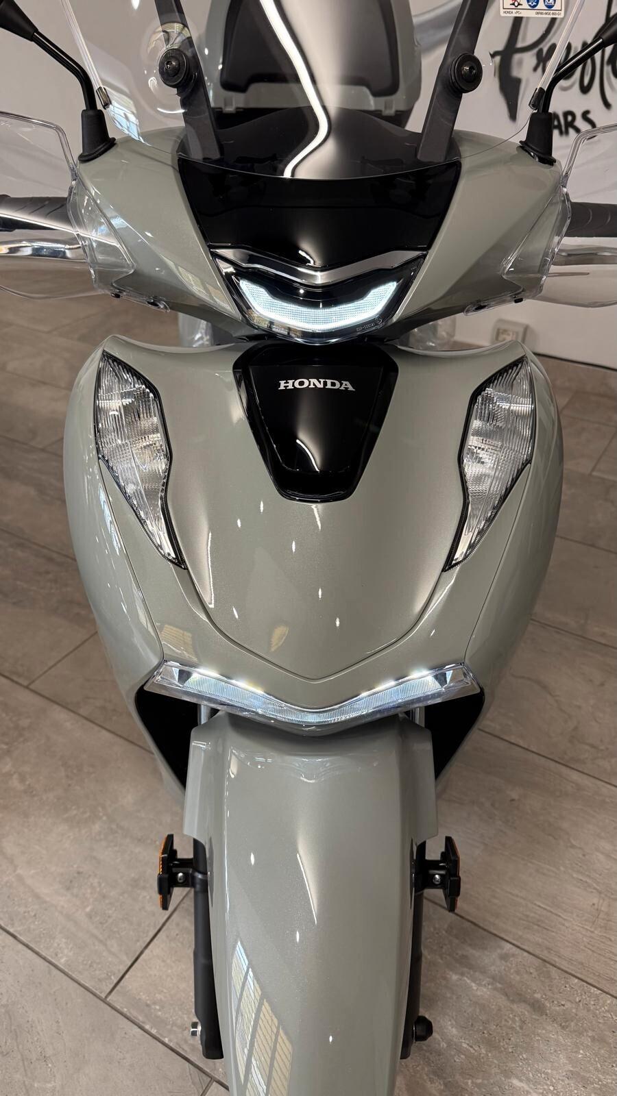 VARIE COLORAZIONI E MODELLI SH 125/150/350 ABS NUOVI