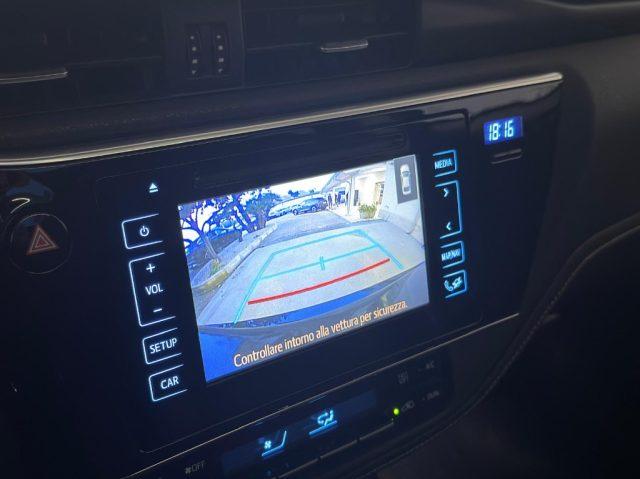 TOYOTA Auris 1.8 Hybrid Lounge