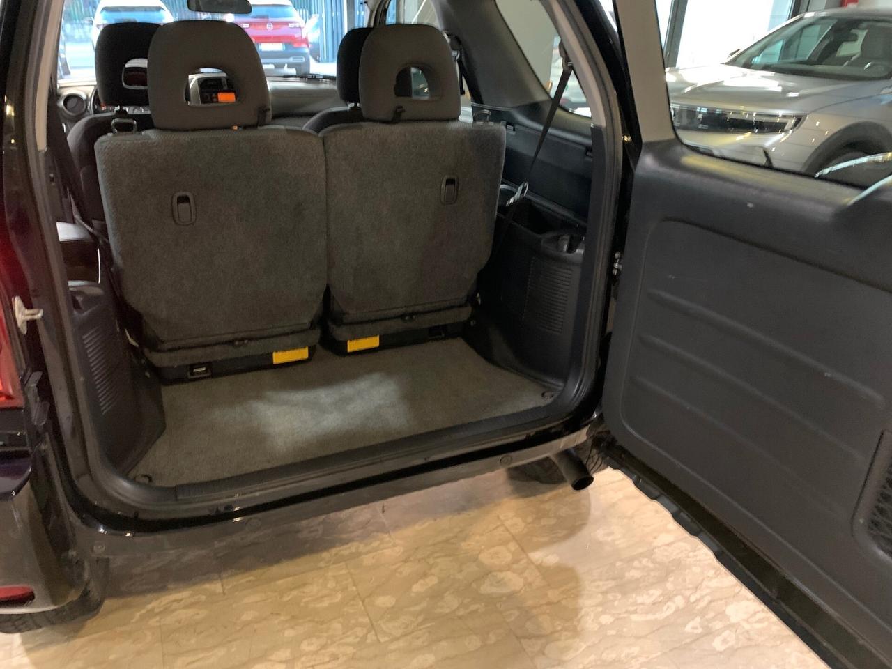 Toyota RAV 4 RAV4 2.0 Tdi D-4D cat 3 porte Sol