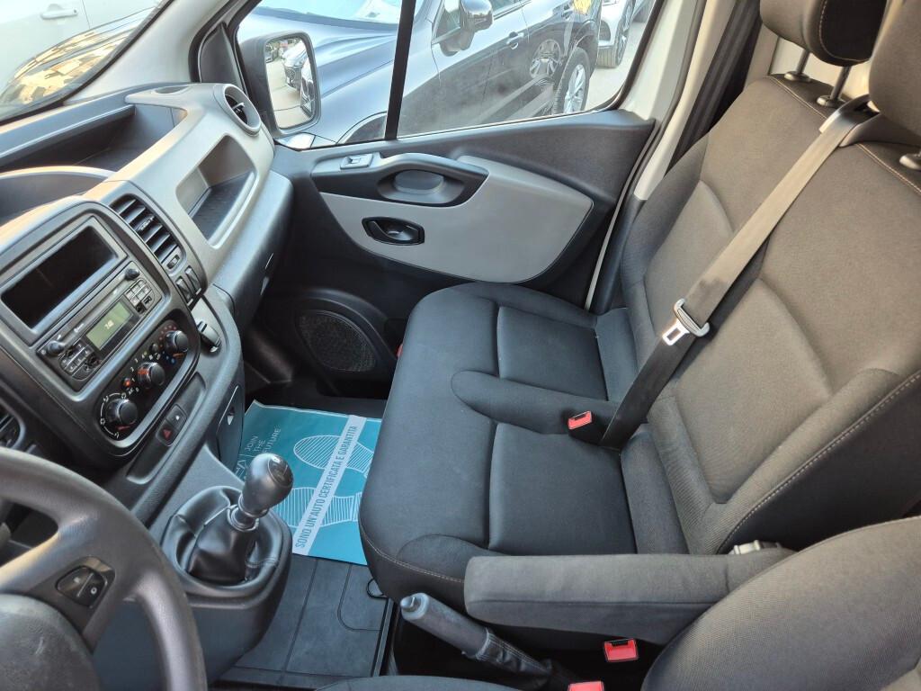 Renault Trafic 1.6 dci 120cv 3 posti L1 H1