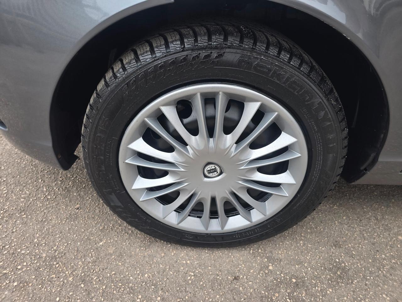 Lancia Ypsilon 1.2 Oro Gpl