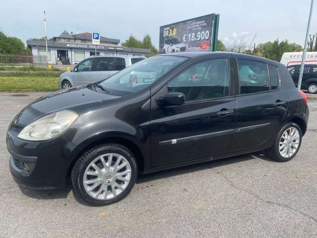 Renault Clio Clio 5p 1.2 16v Le Iene c/CL