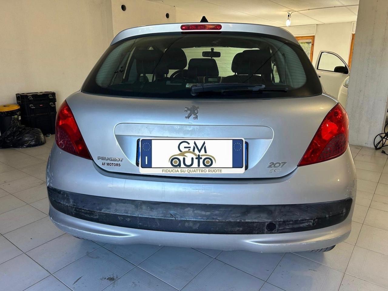 Peugeot 207 1.4 8V 75CV 3p. ONE Line