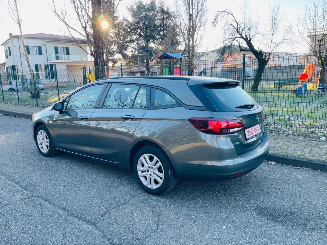 Opel Astra 2019 - DIESEL 1.6 EURO 6d OK PERMUTE
