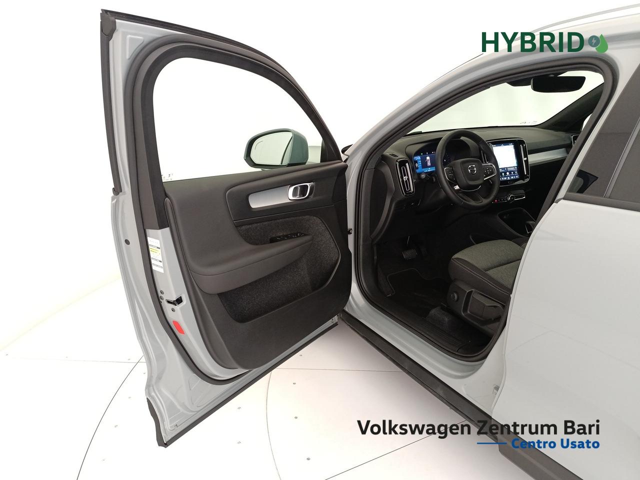 Volvo XC40 2.0 b3 core auto