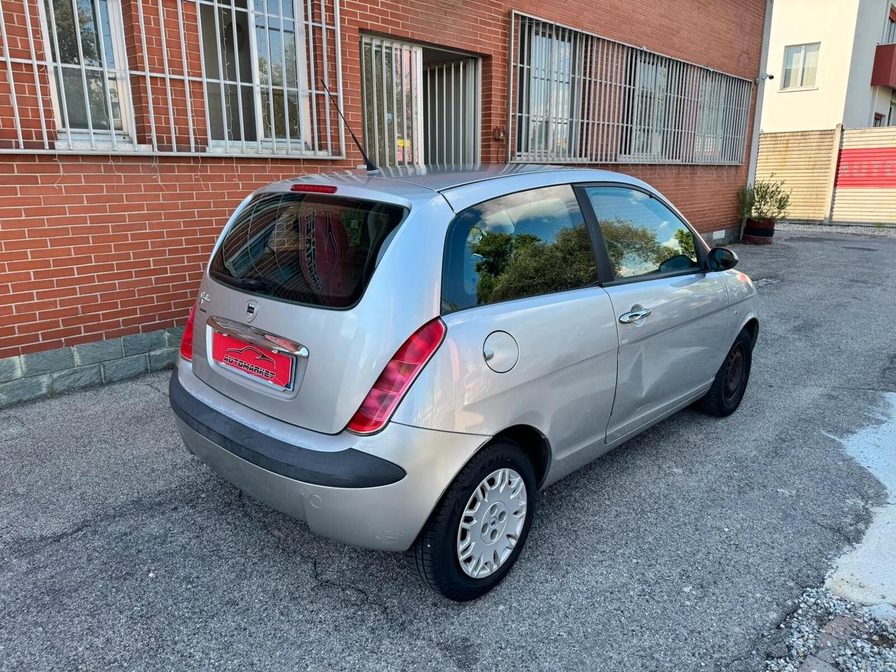 Lancia Ypsilon 1.2 Argento 60cv