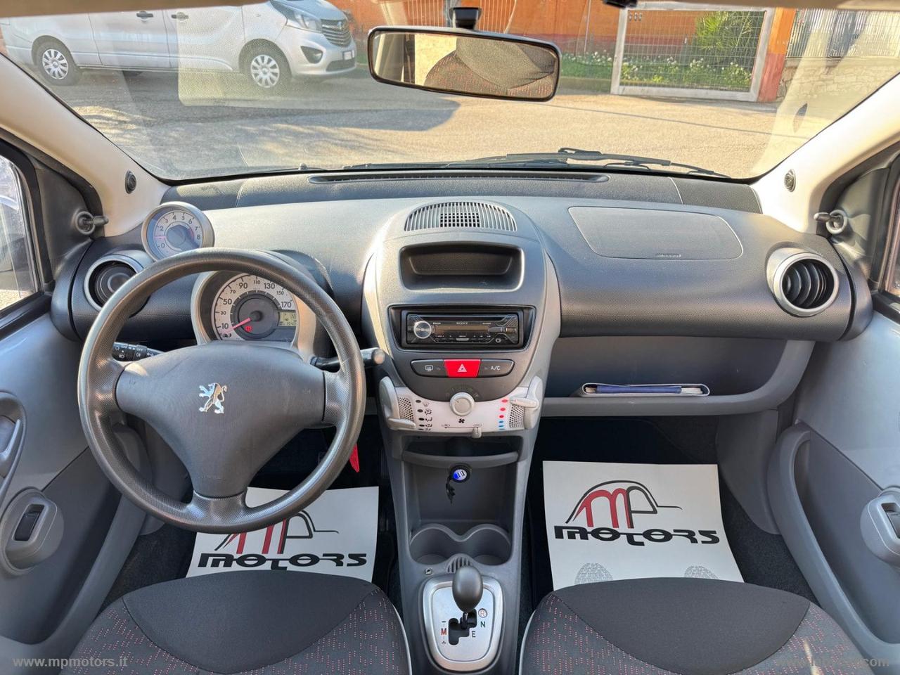 PEUGEOT 107 SWEET YEARS AUTOMATICA 1.0 68CV 5P.