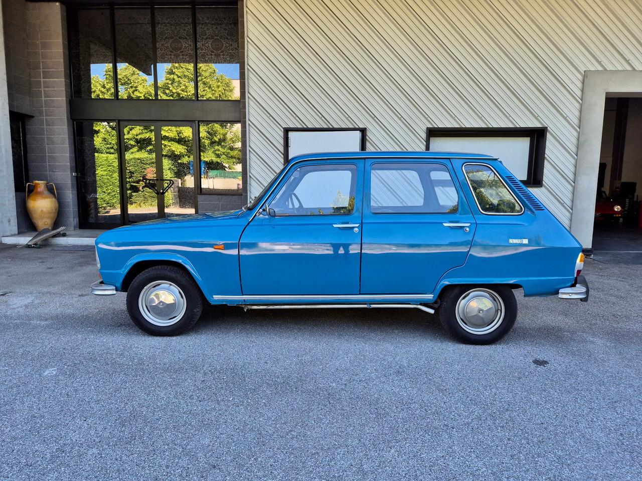 Renault R 6 850