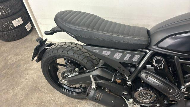 DUCATI Scrambler 800 .