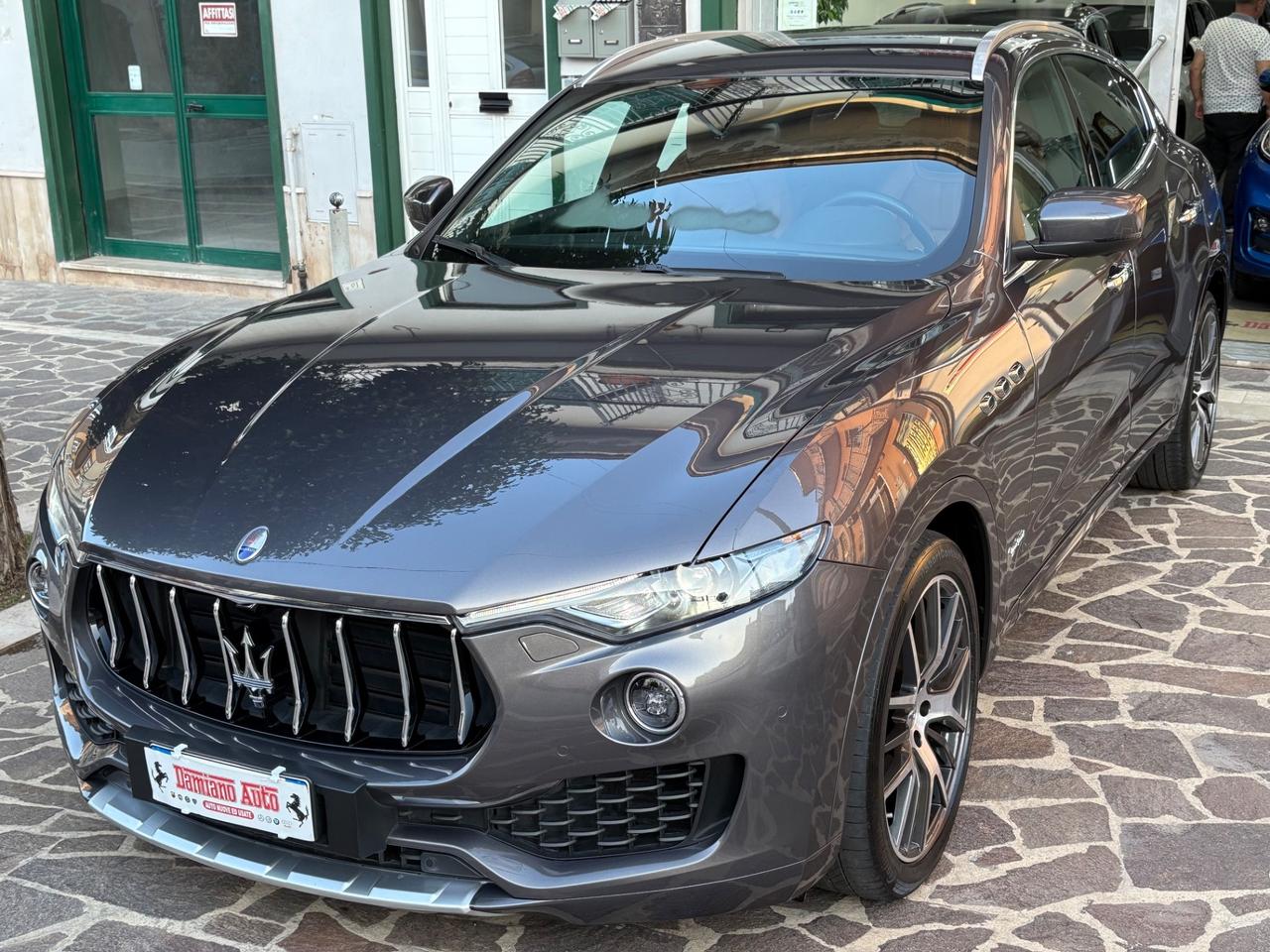 Maserati Levante 275CV Q4 Gransport GRIGIO MARATEA