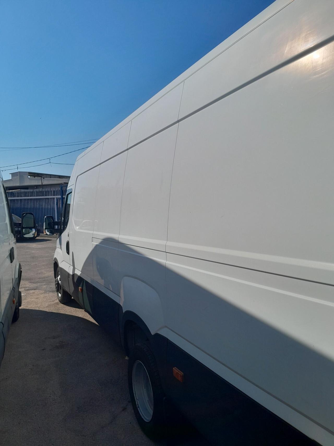 Iveco daily 35c16 anno 2018 furgone p.4100 e.6